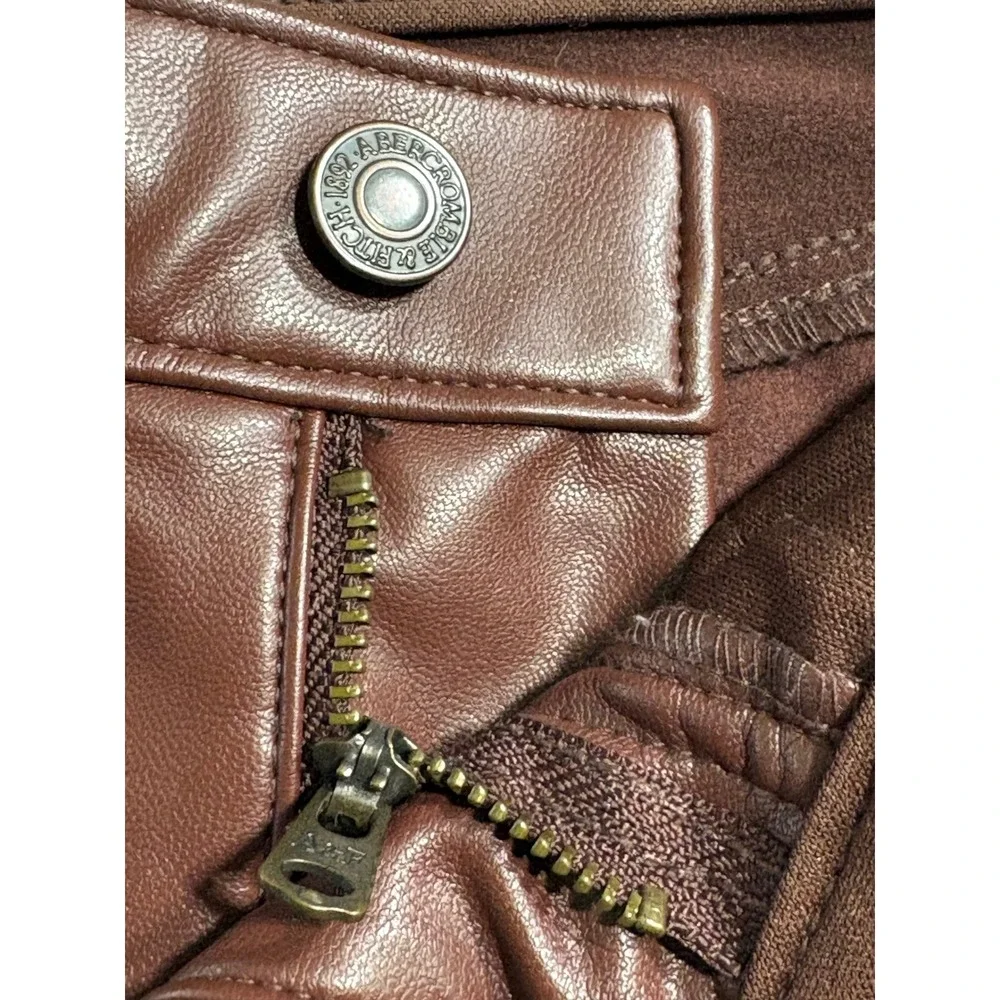 Abercrombie Curve Love 90s Straight Ultra High Rise Vegan Leather Pants Brown 25